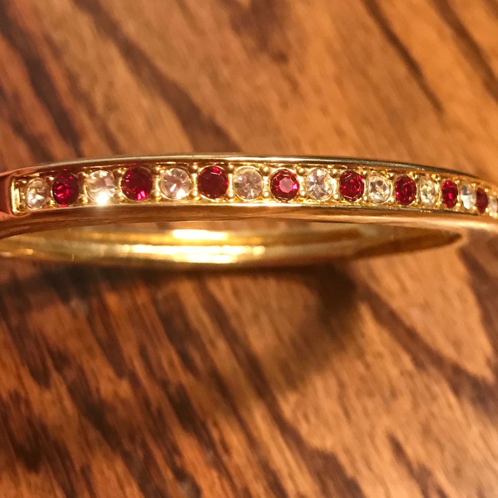 Gorgeous clicker bracelet and ring to match.